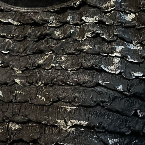 Chais black and metallic gold ruffle tier tank tropical escape size L large NWT - Picture 10 of 16